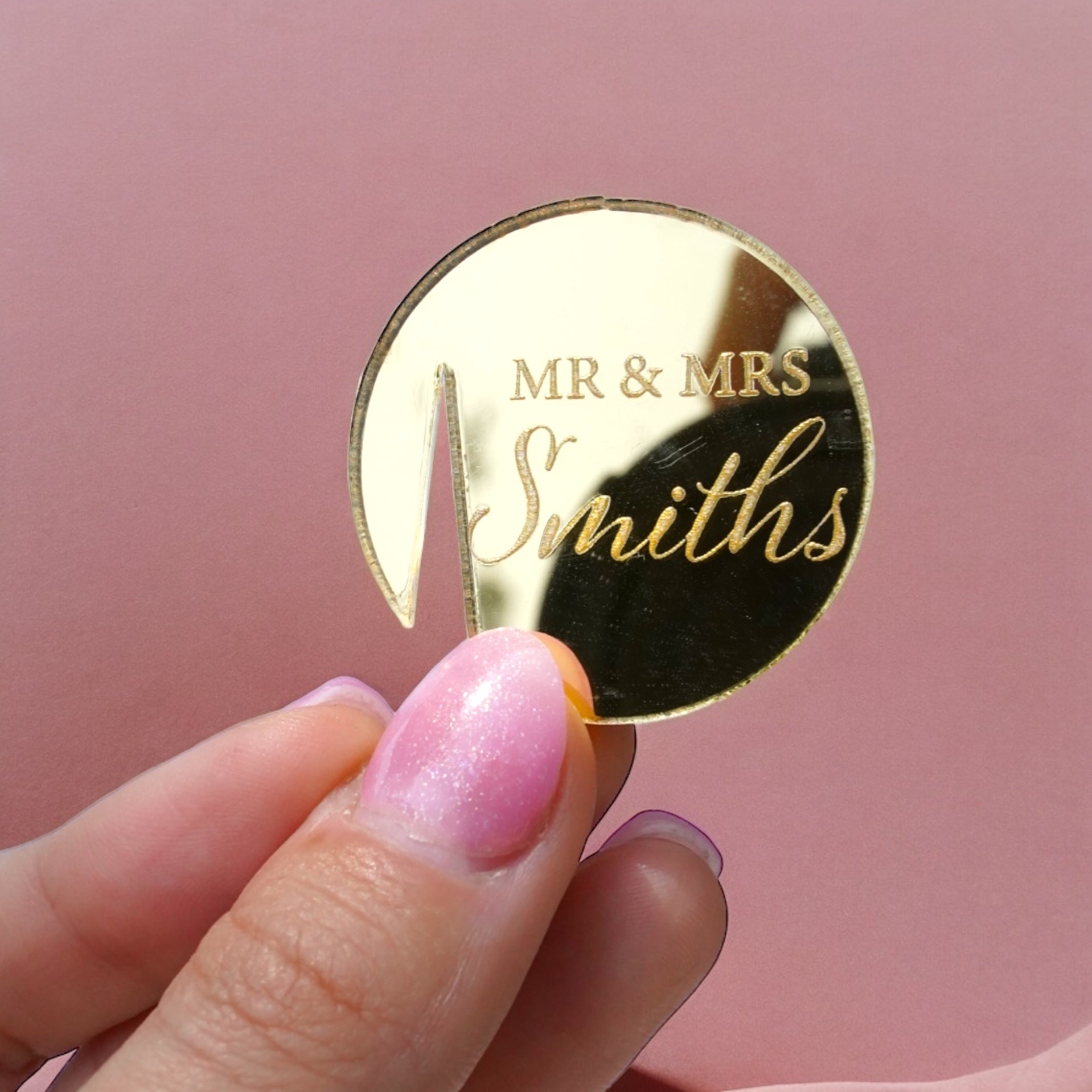 Wedding Drink Tag - Mr and Mrs, Custom Engraved